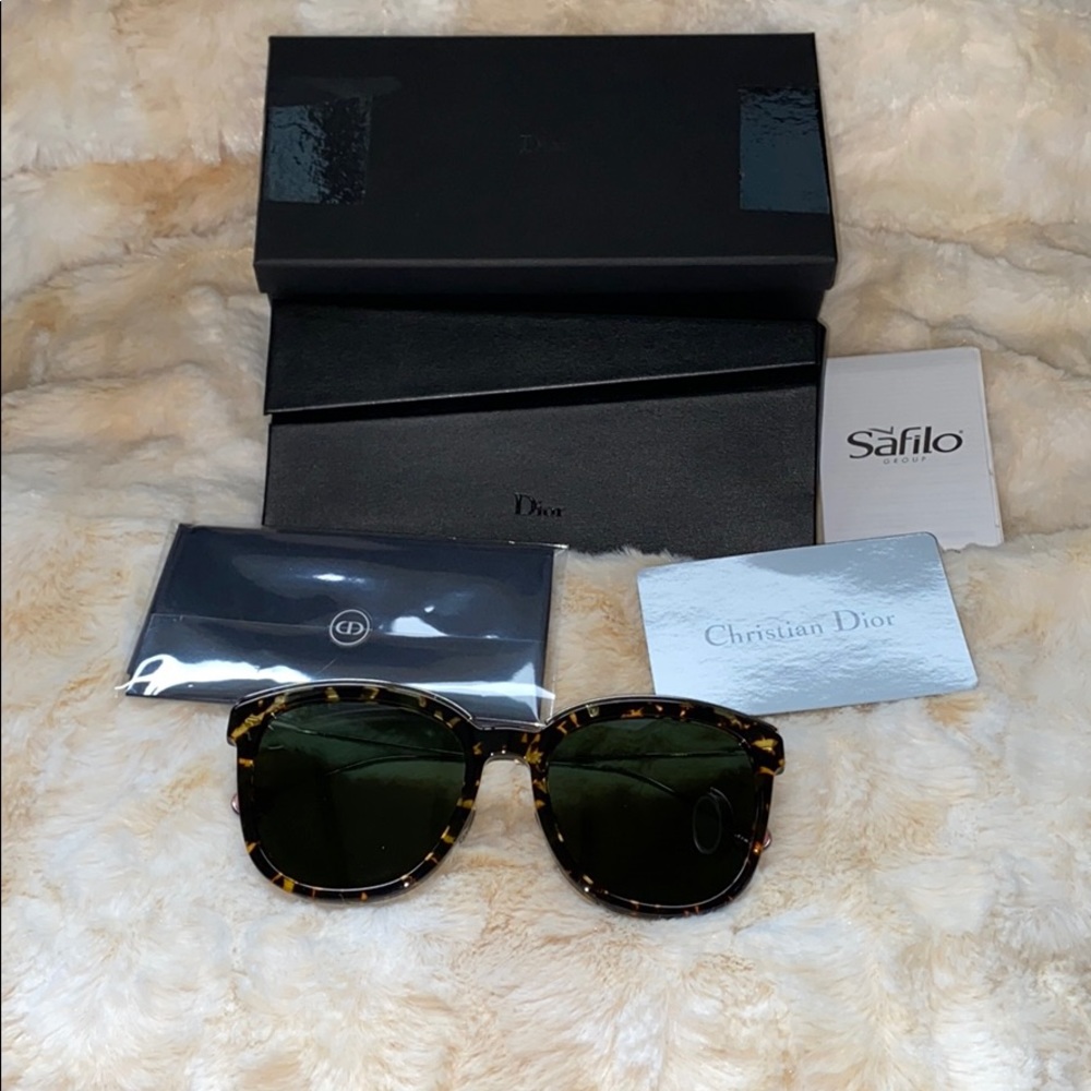 Authentic Dior 54mm DIOR BLOSSOM Sunglasses - Picture 3 of 8